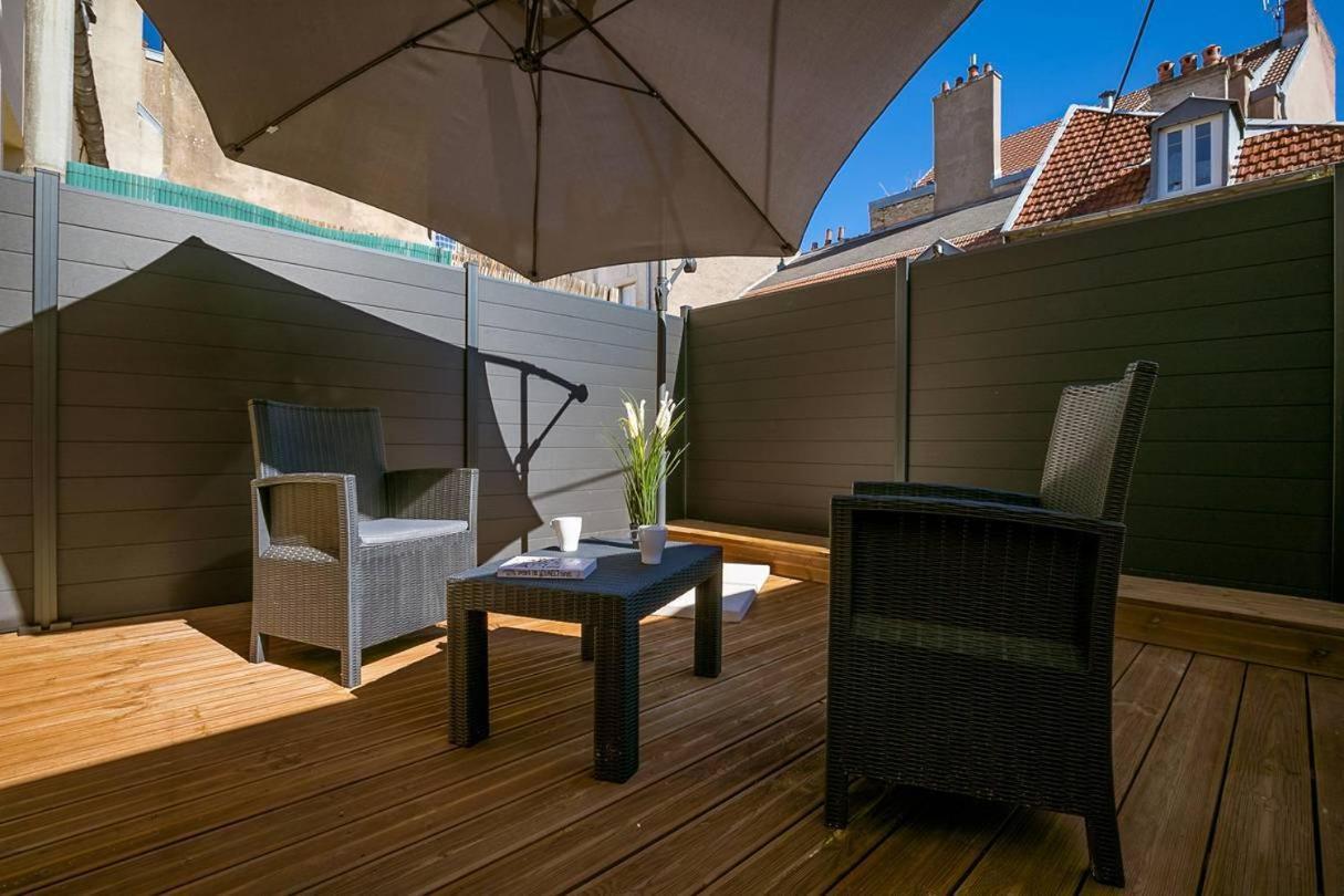 Terrasse Godrans En Plein Coeur De Ville Dijon Exterior foto